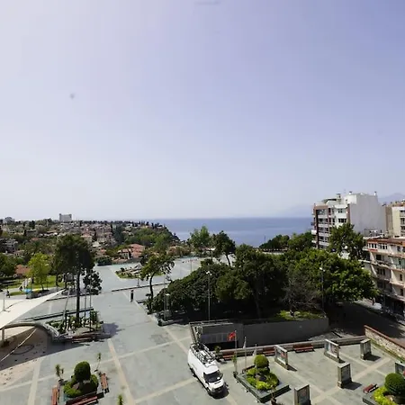 Aparthotel Royal Homes 503