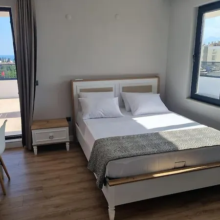 Royal Homes 503 *
